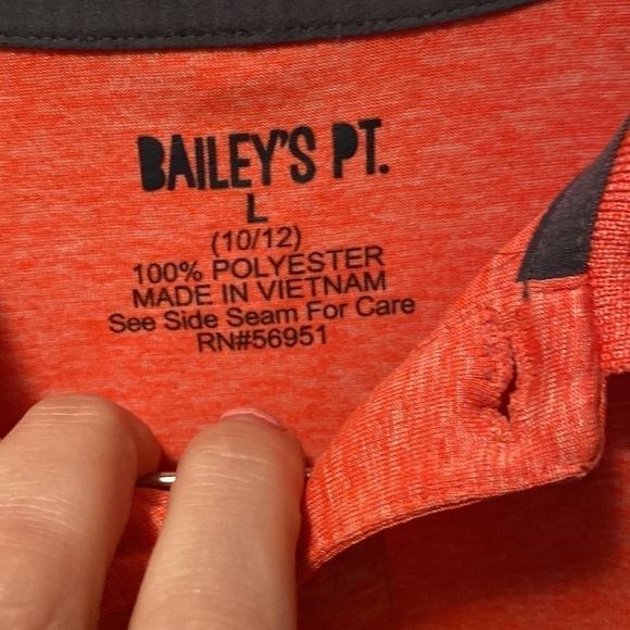 Bailey’s pt collar shirt - Picture 2 of 3